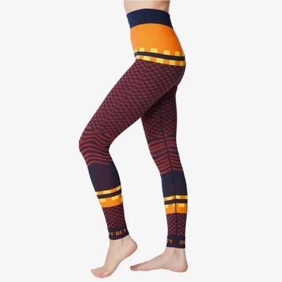 Sweaty Betty Pants - Sweaty Betty Snow Betty Base Layer Leggings in Retro Blue Pattern